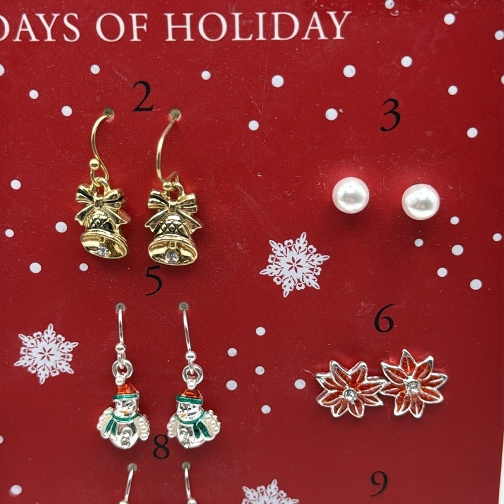 NWT NAPIER 12 DAYS OF HOLIDAY Christmas Holiday 12 Pairs of Earrings Set - Picture 3 of 6